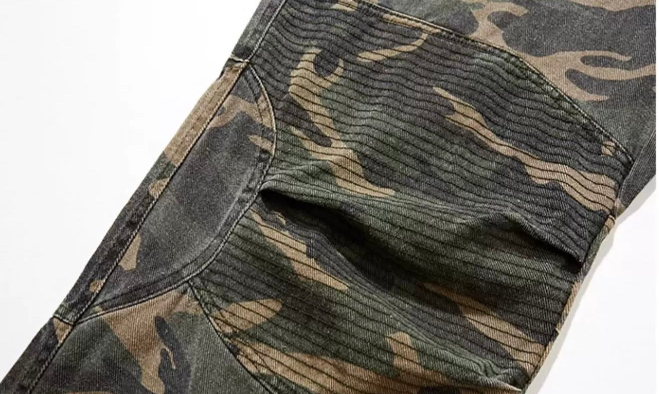 Camo Cargo Jeans – Streetwear Hose im Military Style